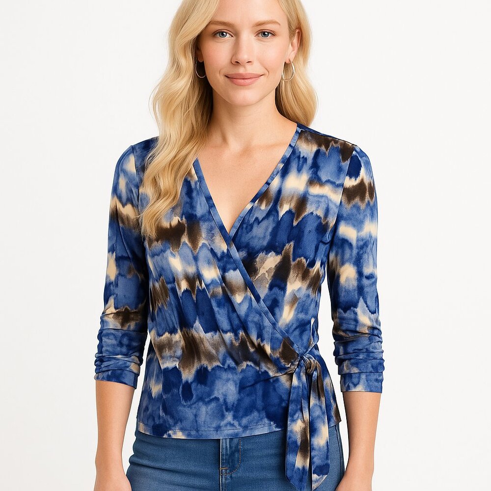 Arielle Women's Blouse Sz. M Blue Animal Print Knit Top Business Office Soft